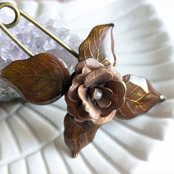 Brown Flower Handpainted Brooch, Copper Flower Scarf Pin, Fall Coat Pin, Hat Pin - Picture 6 of 9